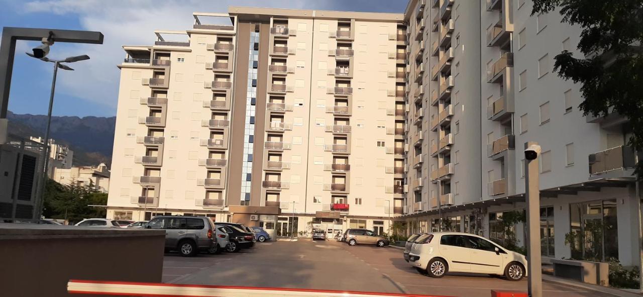 Lux Apartment Portovista 바르 외부 사진
